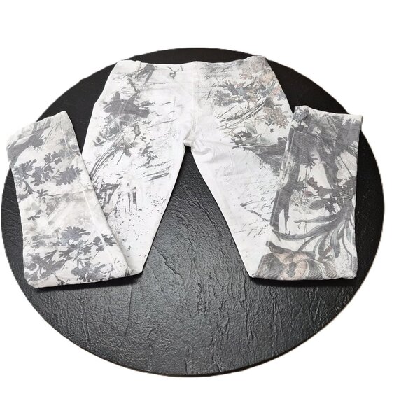 Gigi Moda White Floral Print Jeans Sz S Artwear Bohemian Romantic Euro Casual - Picture 2 of 7